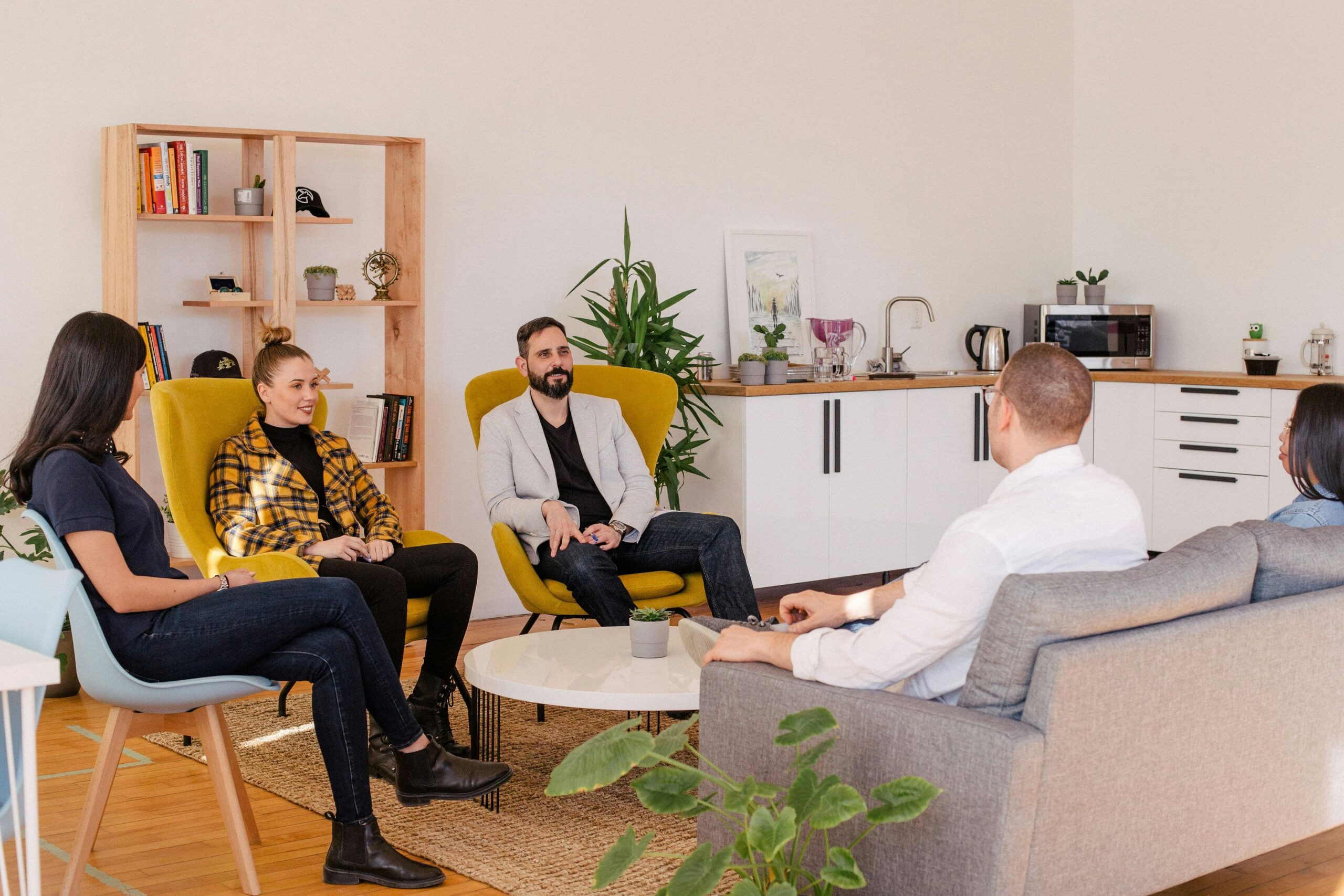 Managing Stakeholder Conflict When Conducting Market Research 1 Team Meeting | Stakeholder Conflict | Mackman Research